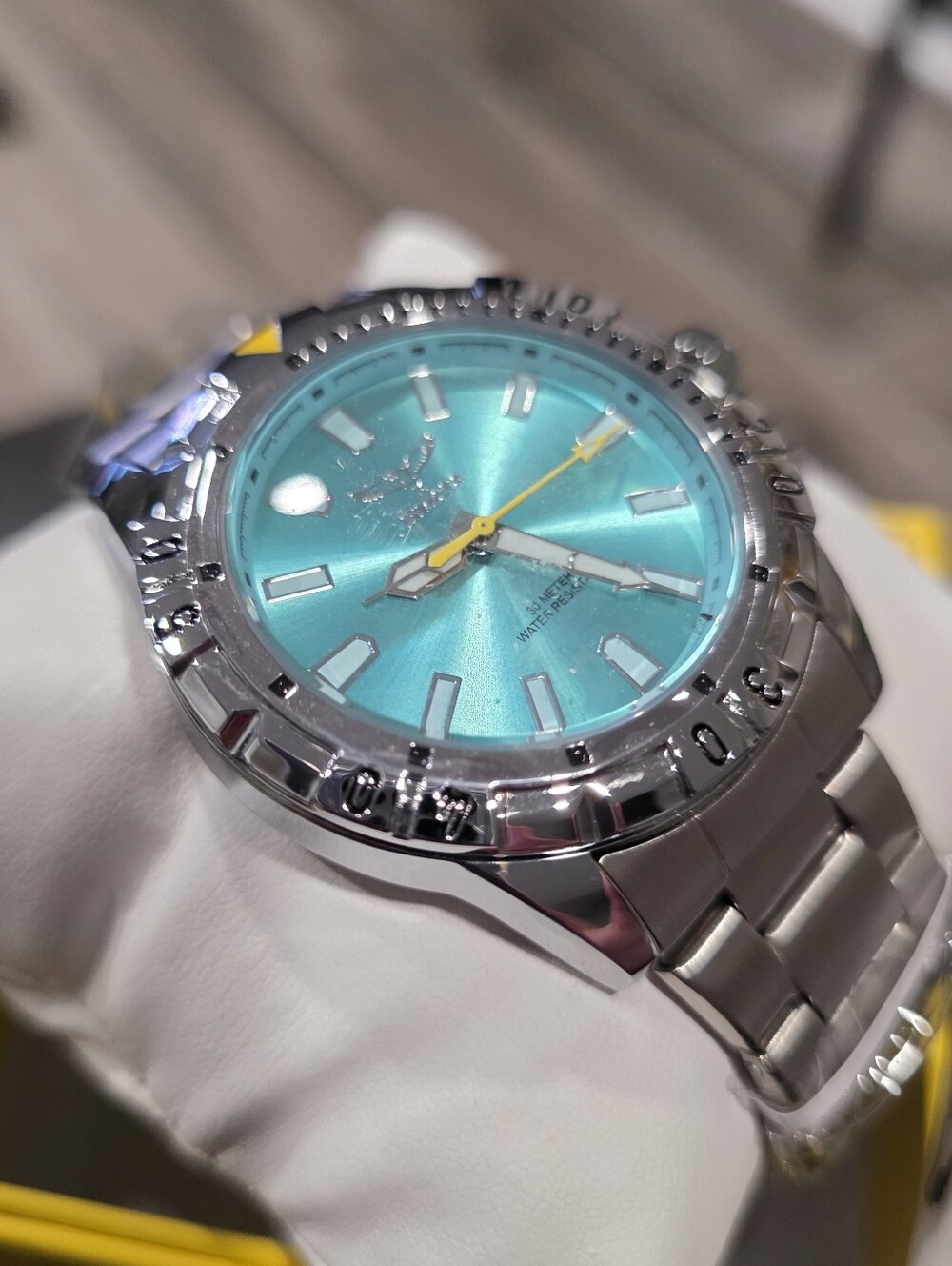 301. Specialty I by Invicta MenModel 70051 - 42mm Men's Watch Quartz
